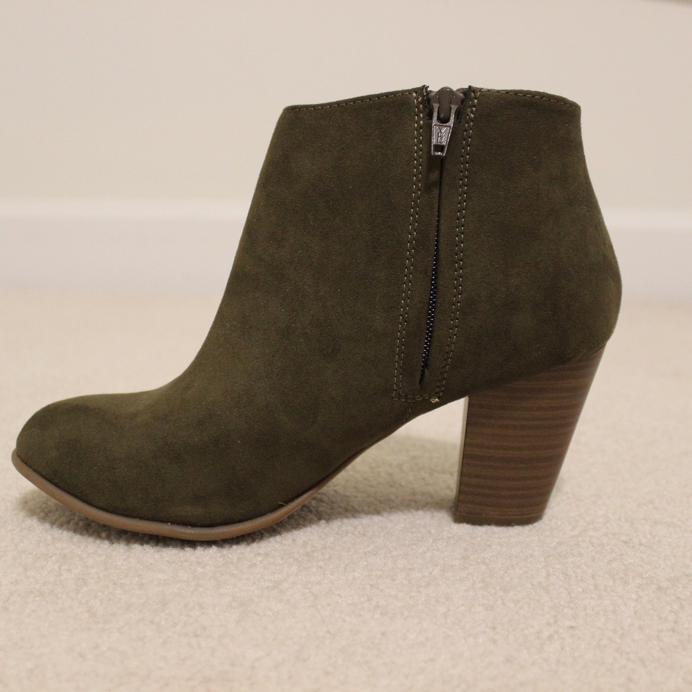 Old Navy Olive ankle booties